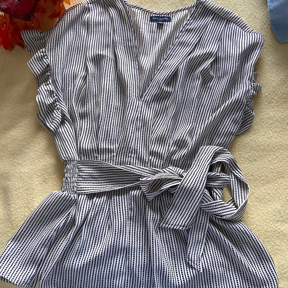 Beautiful lightweight blouse